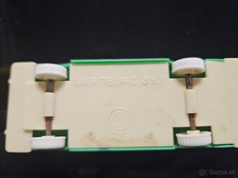 Stare hracky,auta - 11