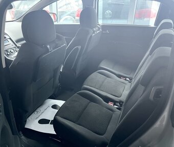 Peugeot 5008 1,6HDi Active 7 miestne - 11