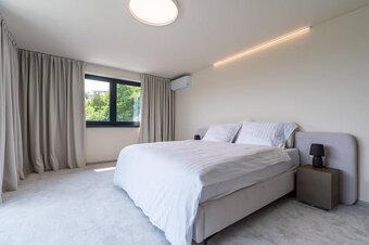 Luxusný 4 izb. byt na PRENÁJOM,Košice - Sever, ul. Ďumbiersk - 11