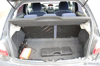 Predám Peugeot 206 1.1 benzín - 11