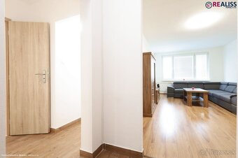 Zrekonštruovaný, zariadený 2-izbový byt na Sládkovičovej uli - 11