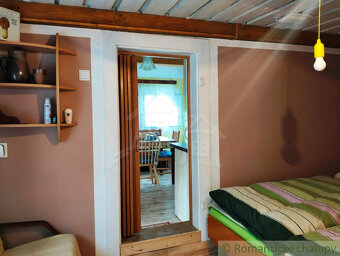 Drevenička v centre krásnej obce Papradno na predaj - 11