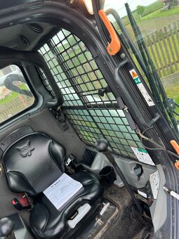 Pásový nákladač UNC Bobcat T590, pouze 1700mth + KLIMA - 11