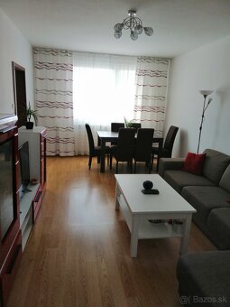 Pekný 3 izbový byt - 11