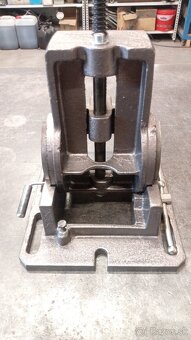 Zverak pod vrtacku - 11