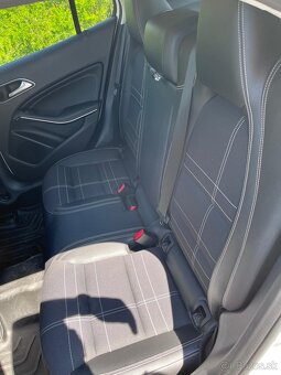 Mercedes GLA 200 - 11