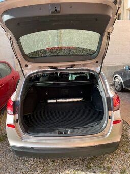 Hyundai i30 CW 1,6 CRDI, 85kw, m, 6 st., 06/2018, 155.000 km - 11
