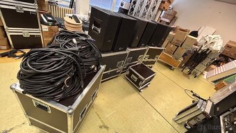MEYER SOUND UPA-1C pasivne reproduktory - 11