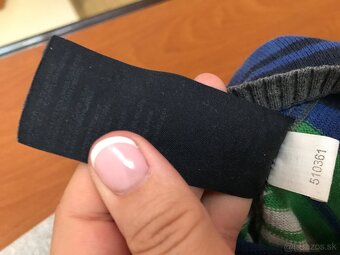 TOMMY HILFIGER originál tenucky/farebný dámsky svetrik L - 11