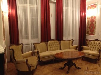 Budapest Parlament Vértanuk tere 1 - 11