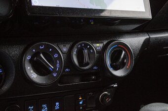 Toyota Hilux 2.4 D-4D Active A/T | 4x4 | - 11