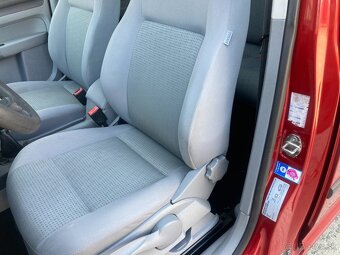 VOLKSWAGEN CADDY MAXI 2,0TDi 7míst - 11