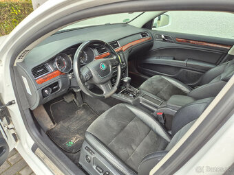 Škoda Superb 3,6 FSi V6 DSG Alcantara Combi TZ 199.999Kč - 11