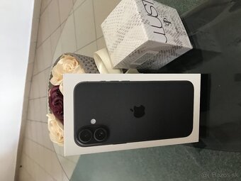 NOVÝ IPHONE 16 plus 128 GB zapecateny+parfem darček - 11