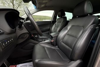 Hyundai Tucson 2.0 CRDI 4WD PREMIUM - 11