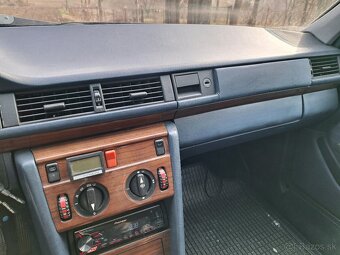 Mercedes benz W124 250 Diesel - 11