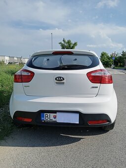 Kia Rio, 1.4 CRDI STK do 09/2026 Vyborny stav - 11