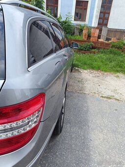 Mercedes C220 CDI Combi (Zadretý motor) - 11