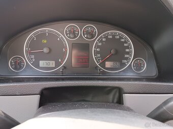 VW T5 Multivan 2,5TDi 128kW Highline 2005 NEHAVROVANÝ - 11