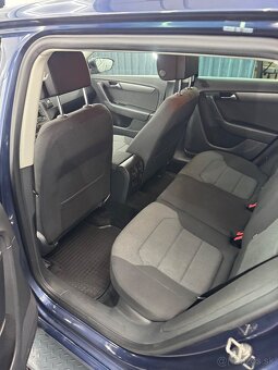 Volkswagen Passat 2.0 TDi - 11