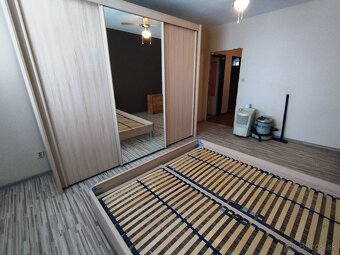 Predám veľký 3 izbový byt vo výbornej lokalite Levíc - 11