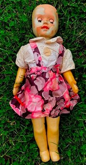 staré hračky bábika,  domiešavač, ČZ prasa, buldozér... - 11