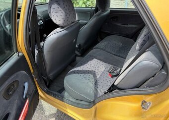 Citroën Saxo 1,1 i platná stk , dobrý stav benzín manuál - 11