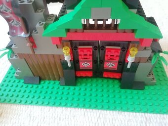 Lego Robber's Retreat zo série Ninja z roku 1998 - 11