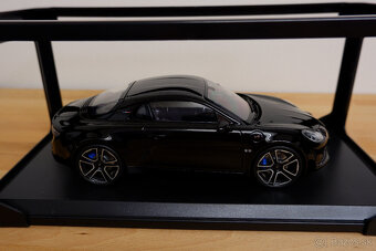 Modely 1:18 Norev - 11