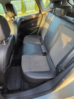 Astra J 1.4 benzín,  112000km - 11