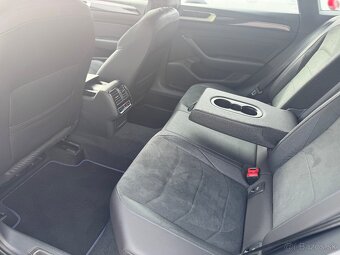 Volkswagen Arteon R 2.0 TSI 4Motion DSG - 11
