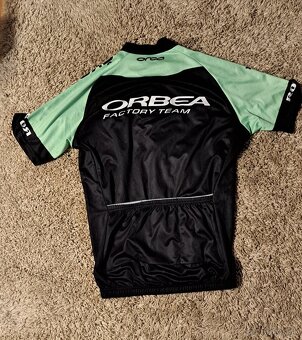 Cyklistické dresy plus ladvinka - 11