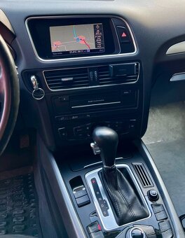 Audi Q5 2.00 TDI quattro S tronic SUV - 11