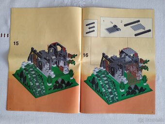 LEGO Castle 6082 Fire Breathing Fortress - 11