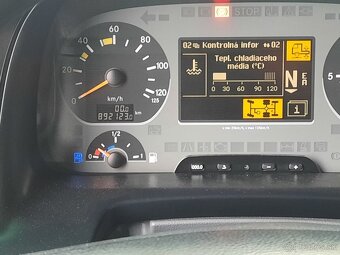 Mercedes Benz Actros - 11