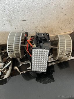 Rozpredám e61 530xd M57 automat - 11