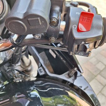 Honda CB 1300 SA - 11