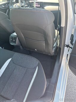 Predám Škoda Scala 1.6 tdi DSG7 pravidelný servis v Škoda - 11
