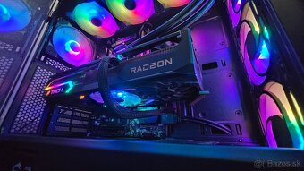 ASROCK Radeon RX 9070 XT Taichi 16G OC - 11