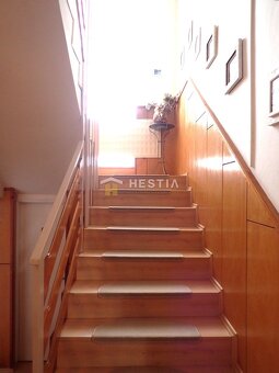 Priestranný 2-podlažný rodinný dom Borský Mikuláš - 11