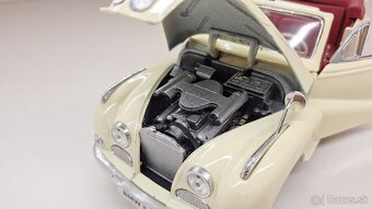 1:18 BMW 502 - 11