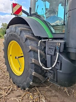 John Deere 7310R - 11