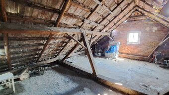 TOP PONUKA - Rodinný dom za výhodnú cenu v meste Levice - 11