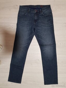 Dámske a pánske džínsy - 11