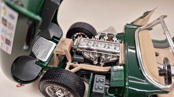 1:18 JAGUAR E CABRIO No. 146 - 11