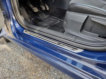 OCHRANNE DEKORACNE LISTY NA PRAHY DVERI - 11