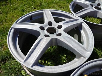 Disky Dezent 7J R17 5x112 ET40 H2 - 11