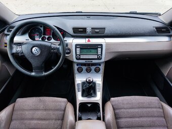 Volkswagen Passat B6 sedan Highline 2.0TDI 103 kw - 11