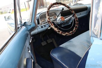 Simca Vedette Chambord V8 - 11