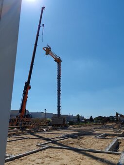 Vežový Stavebný žeriav FM 1345 TLX - 11